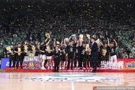 东契奇手感依旧不佳 湖人下半场遭黄蜂逆转