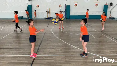 为啥湖人的排名跑掘金前面去了？明明胜负差有0.5个，有明白的不？